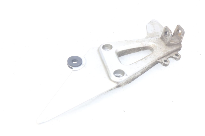 photo de LINKS HINTERE FUßRASTENHALTERUNG SUZUKI XF FREEWIND 650 (1997 - 2003)