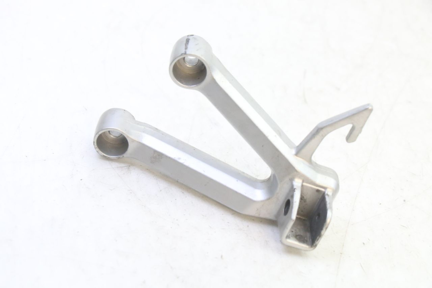 photo de FUSSRASTEN HALTEPLATTEN HINTEN LINKS SUZUKI SV S 650 (2003 - 2009)
