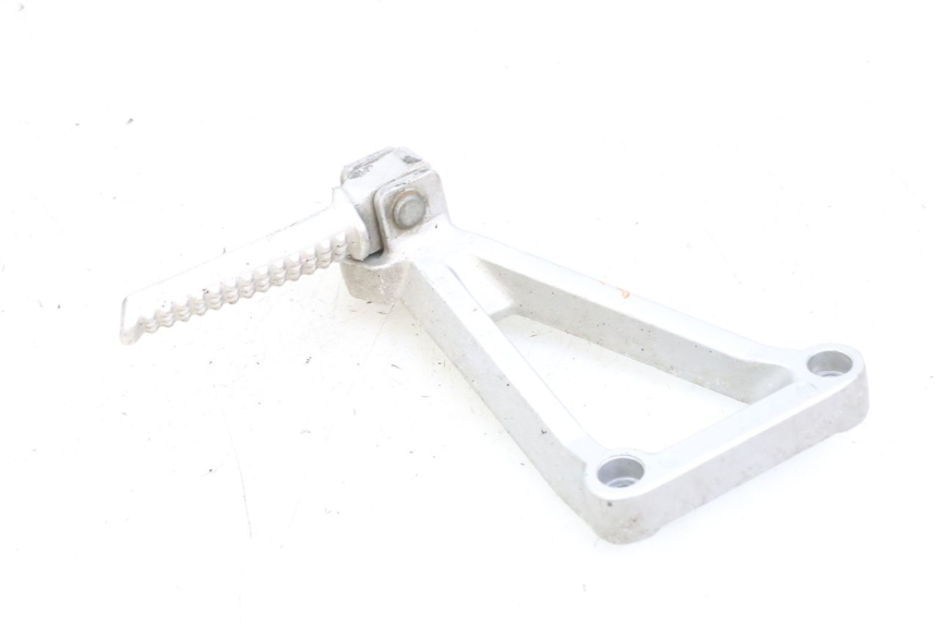 photo de LINKS HINTERE FUßRASTENHALTERUNG DAELIM VJ ROADWIN FI 125 (2008 - 2017) - Technische Nahaufnahme