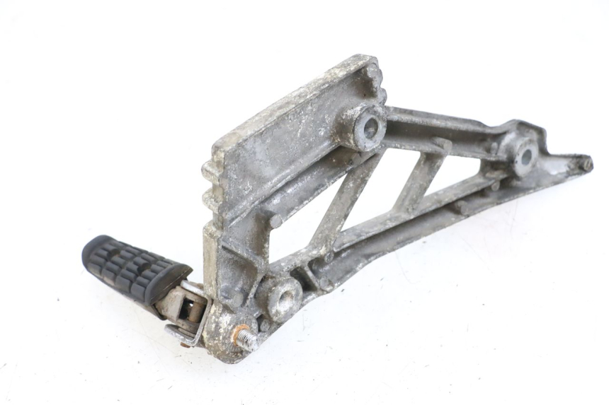 photo de FUSSRASTEN HALTEPLATTEN HINTEN LINKS YAMAHA XJ F 900 (1983 - 1994)