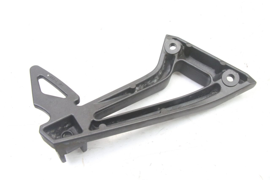 photo de FUSSRASTEN HALTEPLATTEN HINTEN LINKS YAMAHA FZ6 FAZER S2 600 (2007 - 2011)
