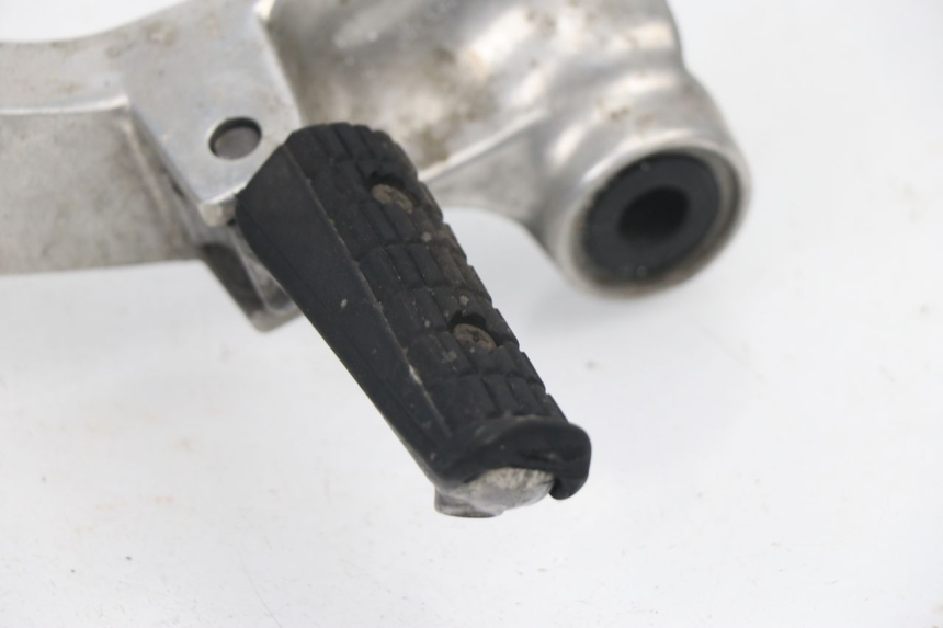 photo de FUSSRASTEN HALTEPLATTEN HINTEN LINKS YAMAHA TDM 3VD 850 (1991 - 1995)