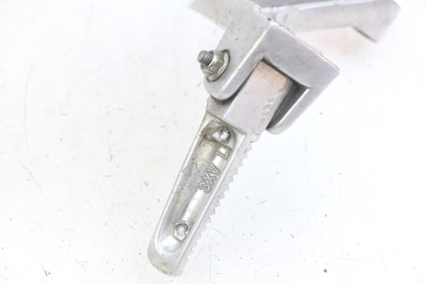 photo de HALTERUNG FüR LINKEN HINTEREN FUßRASTEN YAMAHA YZF R THUNDERCAT 600 (1996 - 2003)