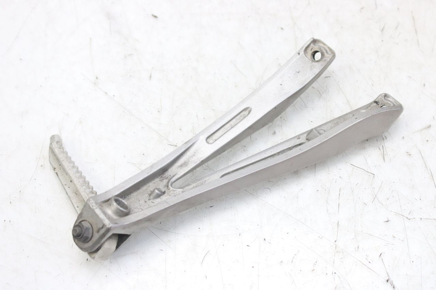 photo de HALTERUNG FüR LINKEN HINTEREN FUßRASTEN YAMAHA YZF R1 1000 (2007 - 2008)