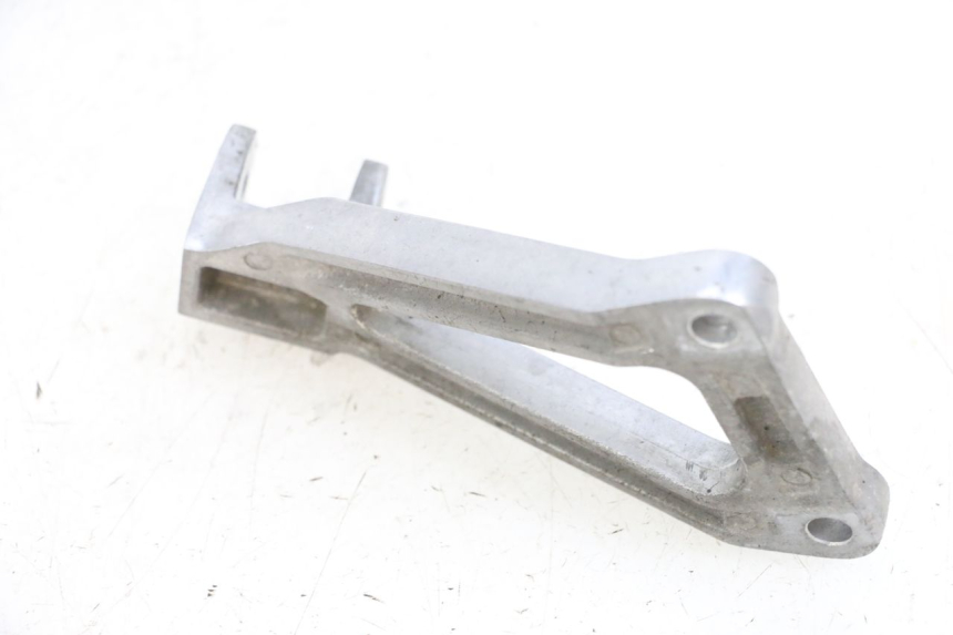 photo de FUSSRASTEN HALTEPLATTEN HINTEN LINKS KAWASAKI ZR 7 750 (1999 - 2001) - Technische Nahaufnahme