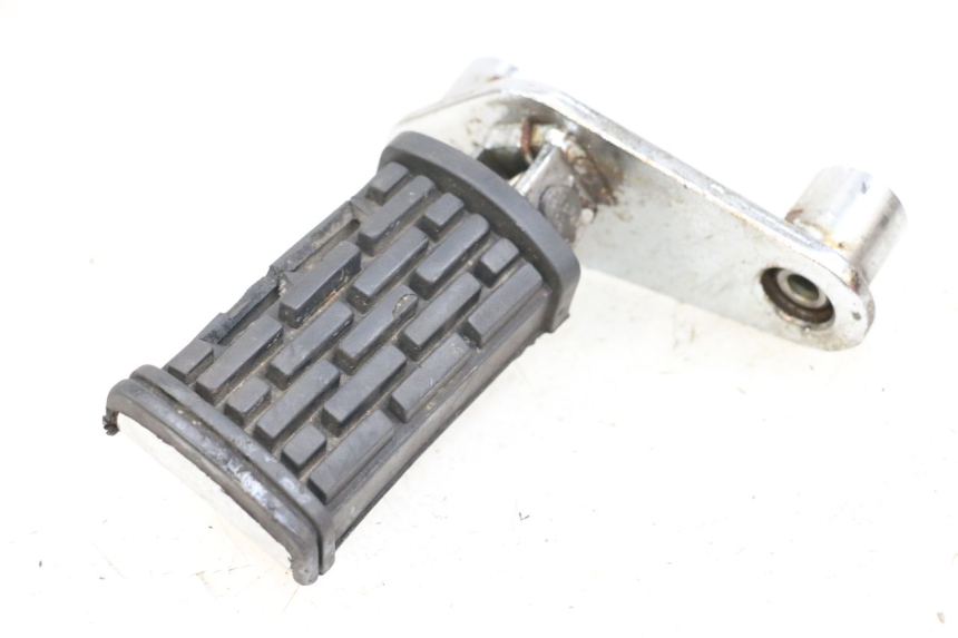 photo de FUSSRASTEN HALTEPLATTEN VORN RECHT APRILIA CLASSIC 125 (1995 - 2001)