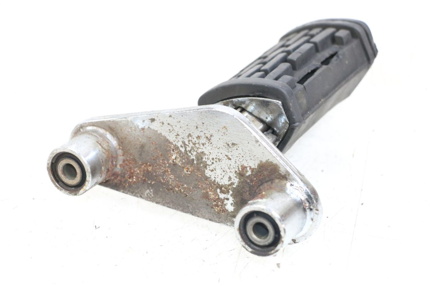 photo de FUSSRASTEN HALTEPLATTEN VORN RECHT APRILIA CLASSIC 125 (1995 - 2001)