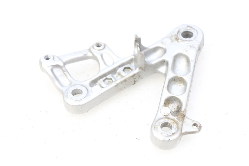 photo de FUSSRASTEN HALTEPLATTEN VORN RECHT HONDA CBR RR FIREBLADE 900 (1992 - 1994)