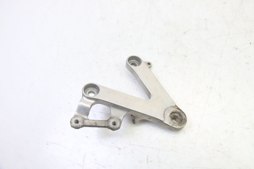 photo de FUSSRASTEN HALTEPLATTEN VORN RECHT HONDA CBR RR FIREBLADE 900 (1992 - 1994)