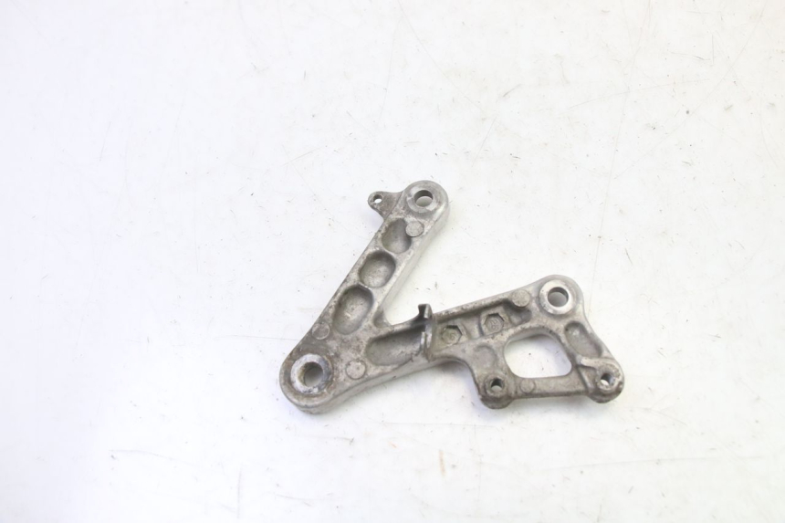 photo de FUSSRASTEN HALTEPLATTEN VORN RECHT HONDA CBR RR FIREBLADE 900 (1992 - 1994)