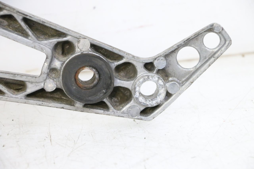 photo de FUSSRASTEN HALTEPLATTEN VORN RECHT YAMAHA FJ 36Y 1100 (1984 - 1985)