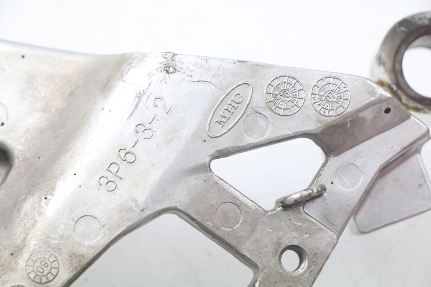 photo de RECHTE VORDERE FUßRASTENHALTERUNG YAMAHA FJR ABS 1300 (2006 - 2012)