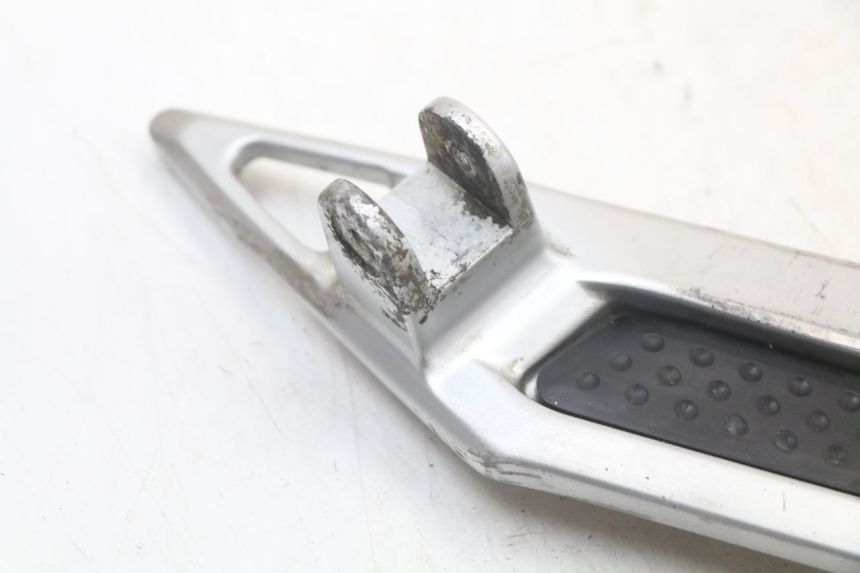 photo de RECHTE VORDERE FUßRASTENHALTERUNG YAMAHA FJR ABS 1300 (2006 - 2012)