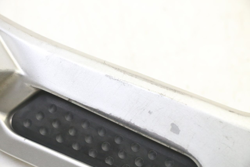 photo de RECHTE VORDERE FUßRASTENHALTERUNG YAMAHA FJR ABS 1300 (2006 - 2012)