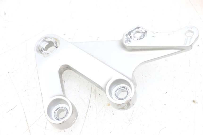 photo de FUSSRASTEN HALTEPLATTEN VORN RECHT SUZUKI GSXR GSX-R 1000 (2003 - 2004) - Gesamtansicht des Produkts