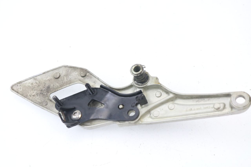 photo de FUSSRASTEN HALTEPLATTEN VORN RECHT HONDA VFR F 1200 (2010 - 2015)