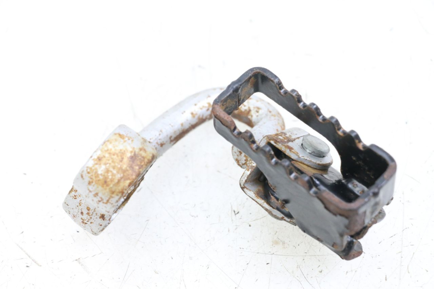 photo de Vorderes rechtes Fußrastenblech HYOSUNG XRX 125 (2000 - 2008)