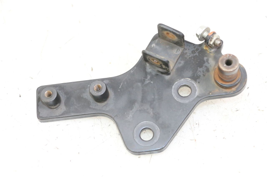 photo de FUSSRASTEN HALTEPLATTEN VORN RECHT KEEWAY K-LIGHT KLIGHT 125 (2018 - 2025)