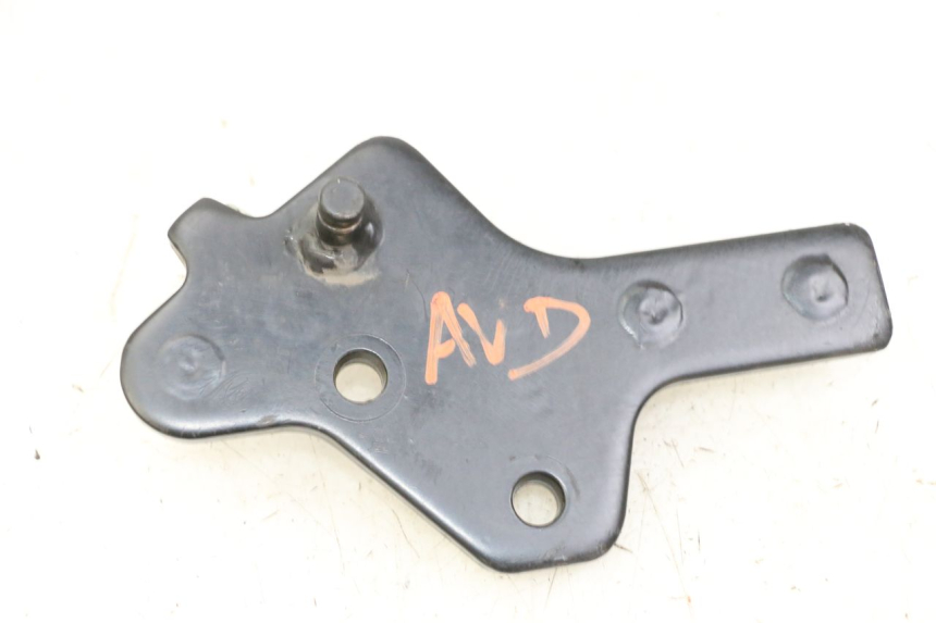 photo de FUSSRASTEN HALTEPLATTEN VORN RECHT KEEWAY K-LIGHT KLIGHT 125 (2018 - 2025)