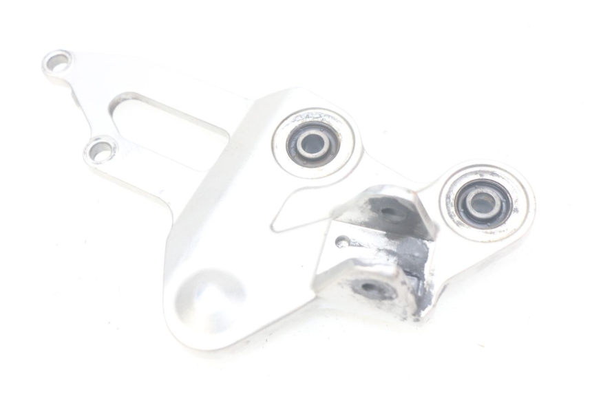 photo de RECHTE VORDERE FUßRASTENHALTERUNG YAMAHA MT-07 MT07 ABS 700 (2014 - 2017)