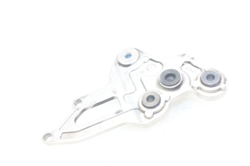 photo de RECHTE VORDERE FUßRASTENHALTERUNG YAMAHA MT-07 MT07 ABS 700 (2014 - 2017)