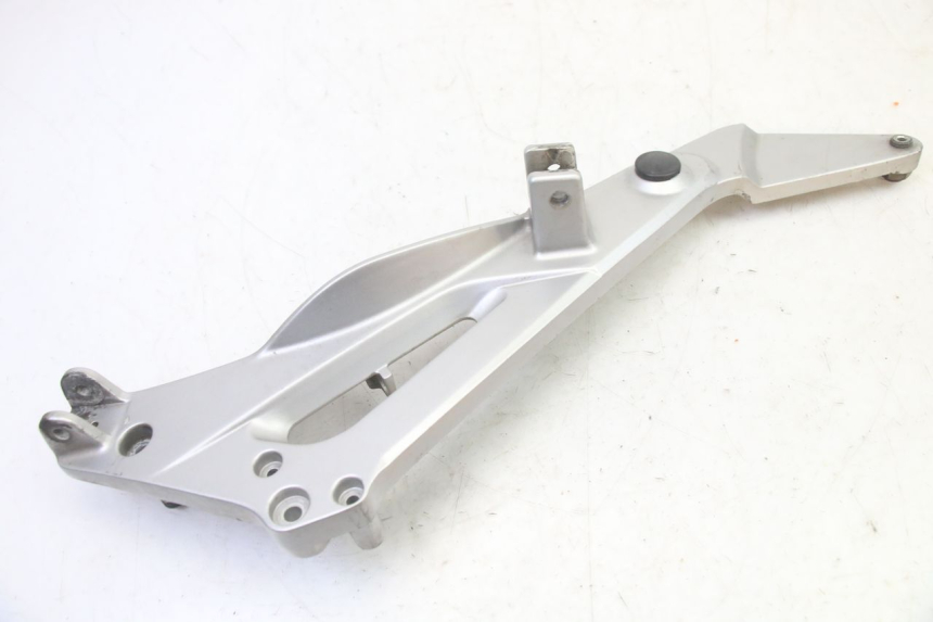 photo de FUSSRASTEN HALTEPLATTEN VORN RECHT HONDA NTV DEAUVILLE 650 (2001 - 2006)