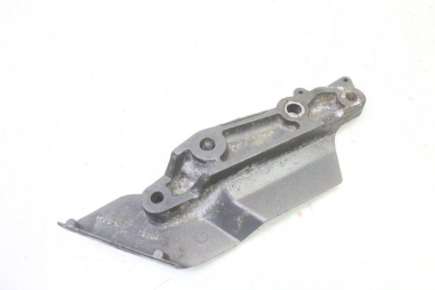 photo de FUSSRASTEN HALTEPLATTEN VORN RECHT TRIUMPH SPRINT 900 (1995 - 1998)