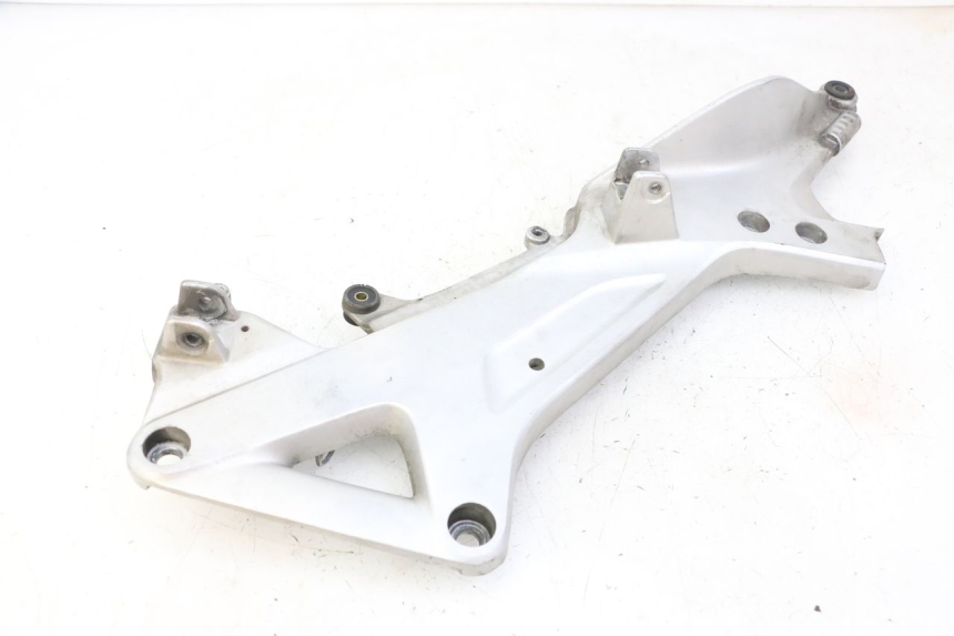 photo de FUSSRASTEN HALTEPLATTEN VORN RECHT HONDA ST PAN EUROPEAN 1300 (2002 - 2013)