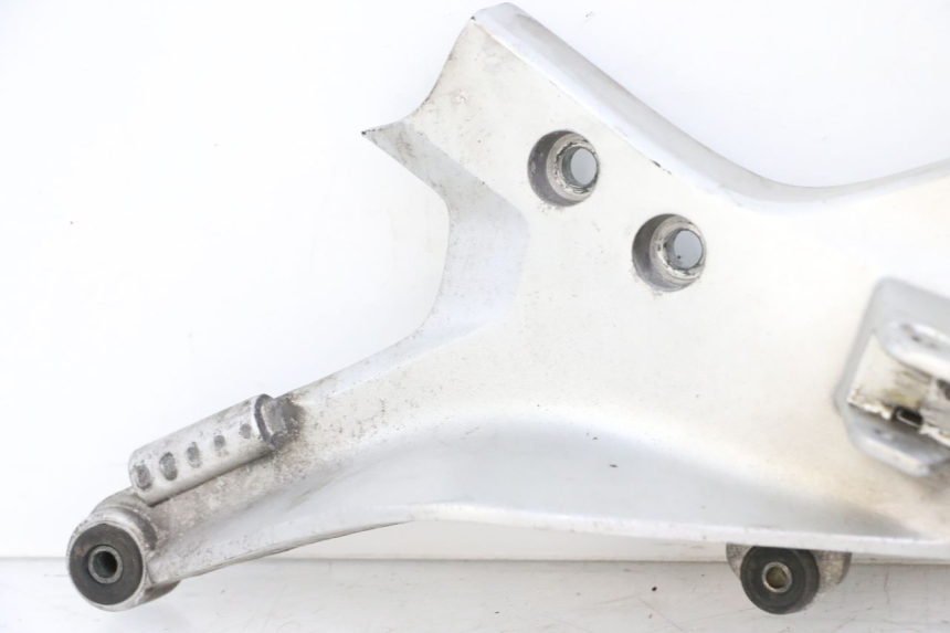 photo de FUSSRASTEN HALTEPLATTEN VORN RECHT HONDA ST PAN EUROPEAN 1300 (2002 - 2013)