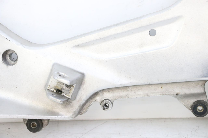 photo de FUSSRASTEN HALTEPLATTEN VORN RECHT HONDA ST PAN EUROPEAN 1300 (2002 - 2013)