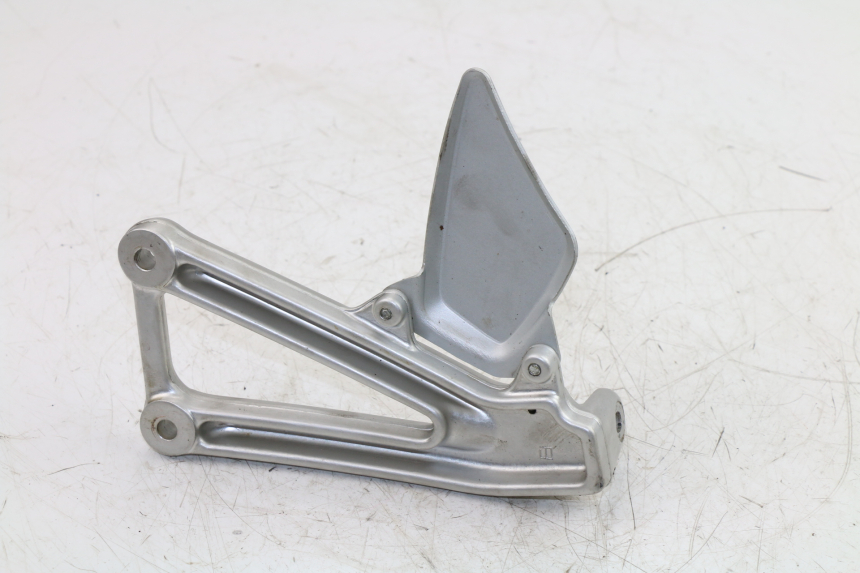 photo de FUSSRASTEN HALTEPLATTEN VORN RECHT DUCATI ST3 992 (2006 - 2008)