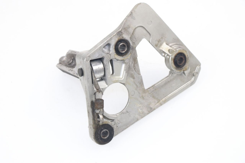 photo de FUSSRASTEN HALTEPLATTEN VORN RECHT SUZUKI GSX F GSXF 750 (1988 - 1998)