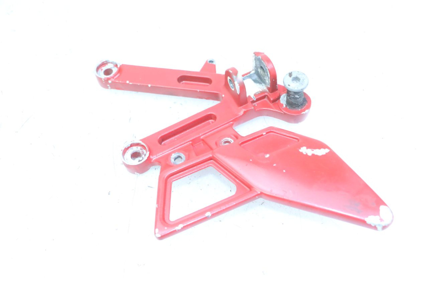 photo de FUSSRASTEN HALTEPLATTEN VORN RECHT YAMAHA TZR 50 (2008 - 2016)