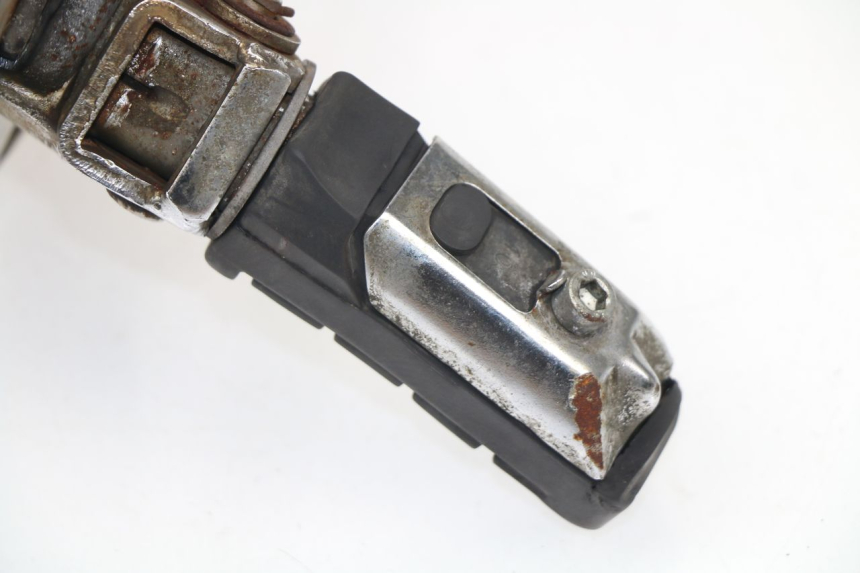photo de FUSSRASTEN HALTEPLATTEN VORN RECHT HONDA VF 1000 (1984 - 1988)