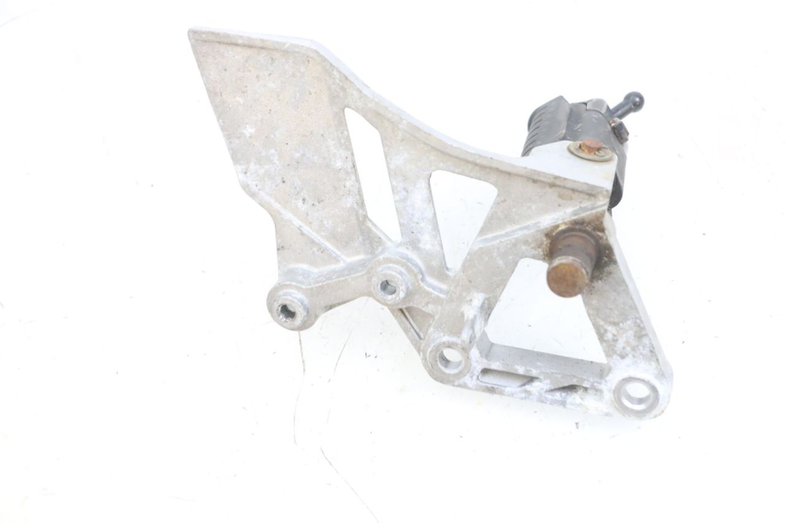 photo de FUSSRASTEN HALTEPLATTEN VORN RECHT DAELIM VJ ROADWIN FI 125 (2008 - 2017) - Alternative Perspektive