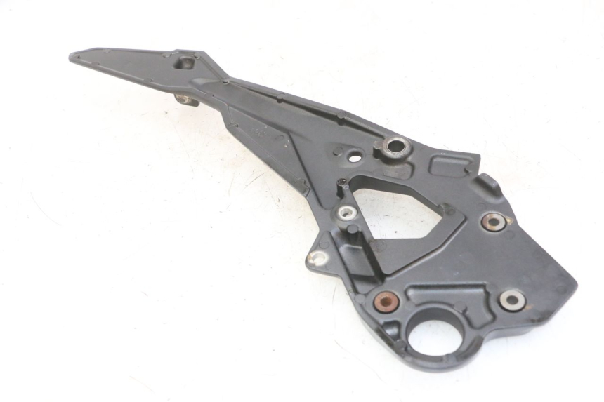 photo de FUSSRASTEN HALTEPLATTEN VORN RECHT YAMAHA XJ6 ABS 600 (2008 - 2016)