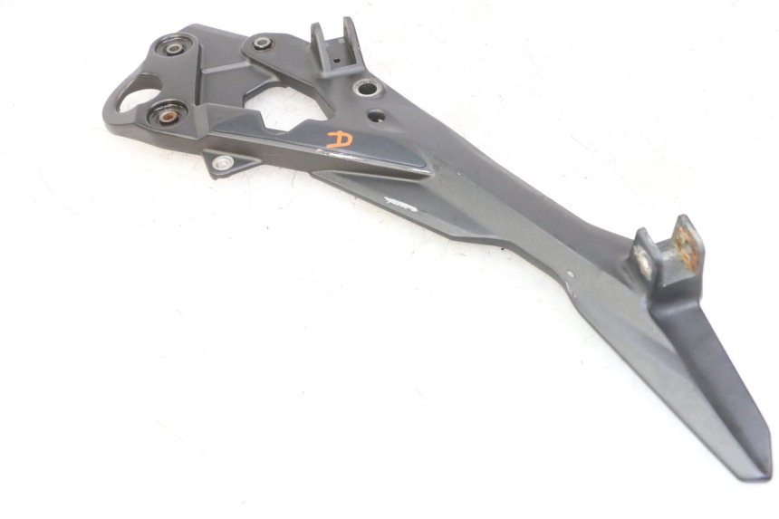 photo de FUSSRASTEN HALTEPLATTEN VORN RECHT YAMAHA XJ6 ABS 600 (2008 - 2016)