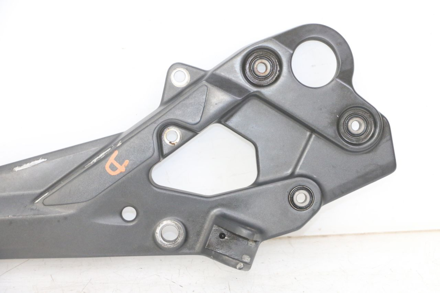 photo de FUSSRASTEN HALTEPLATTEN VORN RECHT YAMAHA XJ6 ABS 600 (2008 - 2016)
