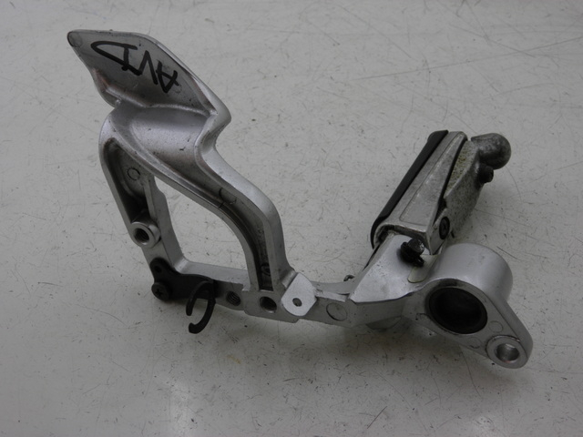 photo de FUSSRASTEN HALTEPLATTEN VORN RECHT YAMAHA FJR 1300 (2004 - 2005)