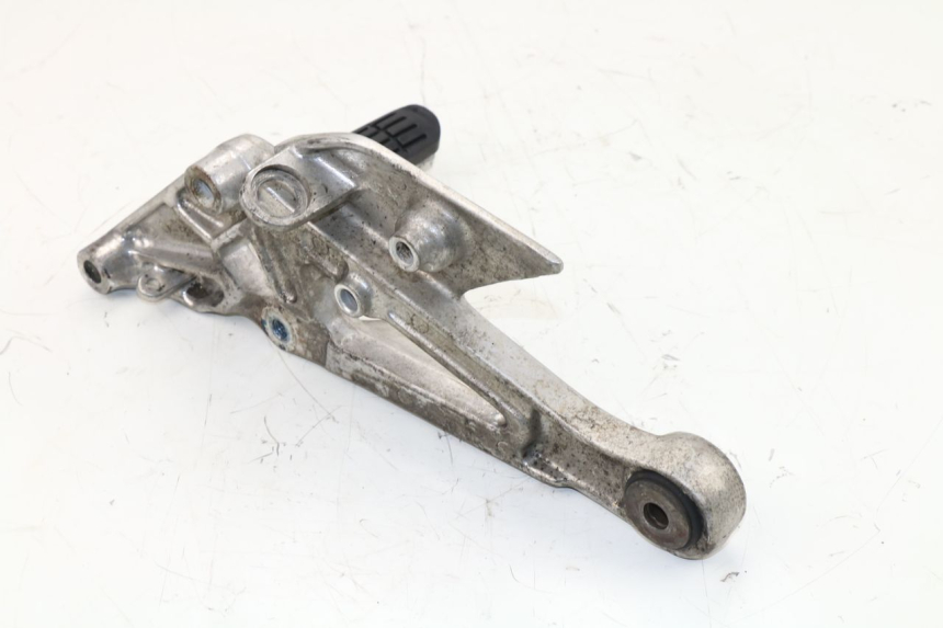 photo de FUSSRASTEN HALTEPLATTEN VORN RECHT YAMAHA XJN DIVERSION 600 (2000 - 2003)