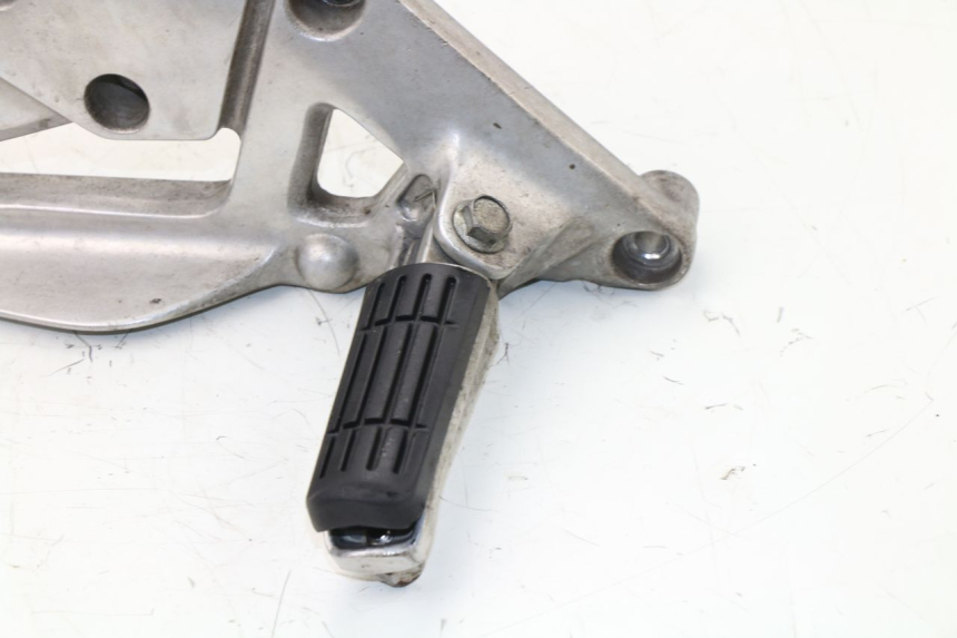 photo de FUSSRASTEN HALTEPLATTEN VORN RECHT YAMAHA XJN DIVERSION 600 (2000 - 2003)