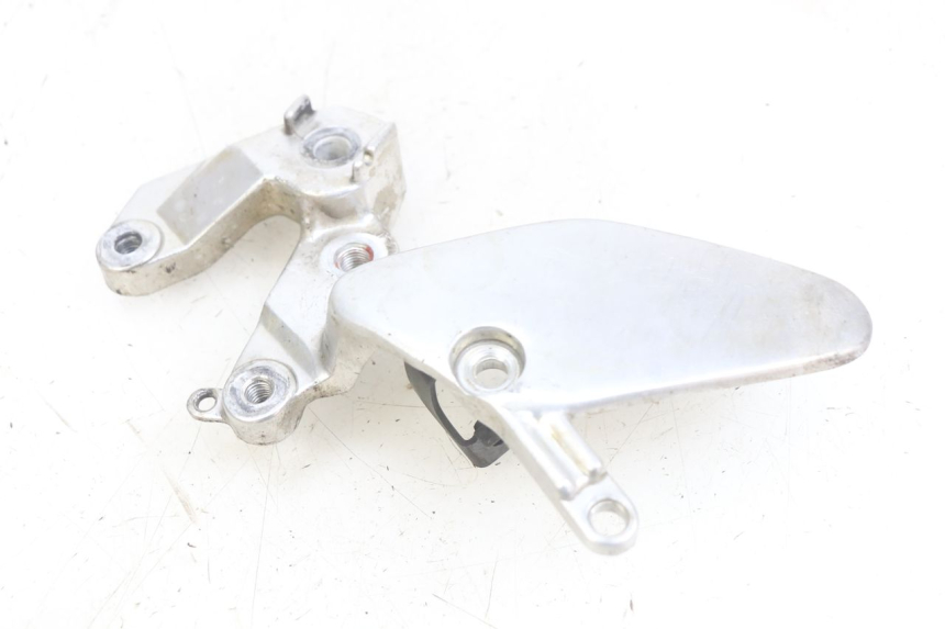 photo de RECHTE VORDERE FUßRASTENHALTERUNG YAMAHA YZF R THUNDERCAT 600 (1996 - 2003)
