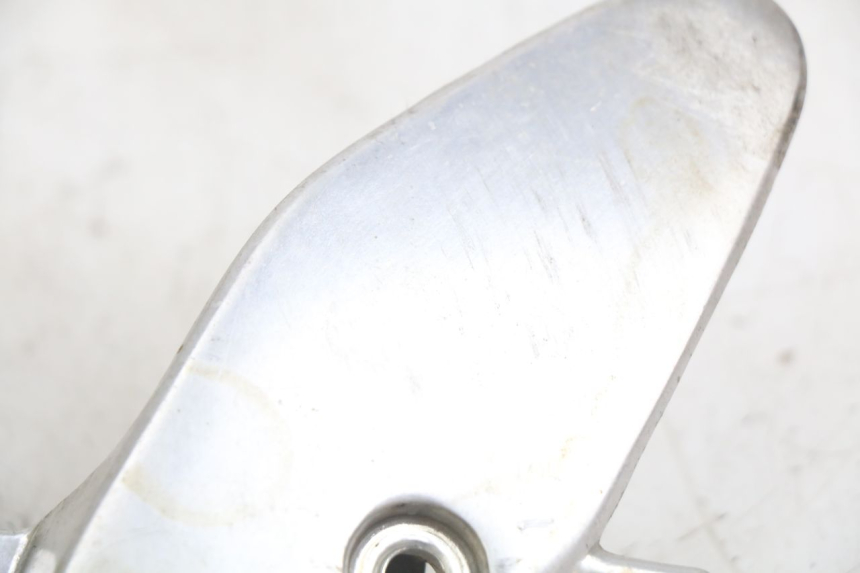 photo de RECHTE VORDERE FUßRASTENHALTERUNG YAMAHA YZF R THUNDERCAT 600 (1996 - 2003)