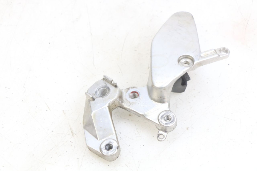 photo de RECHTE VORDERE FUßRASTENHALTERUNG YAMAHA YZF R THUNDERCAT 600 (1996 - 2003)