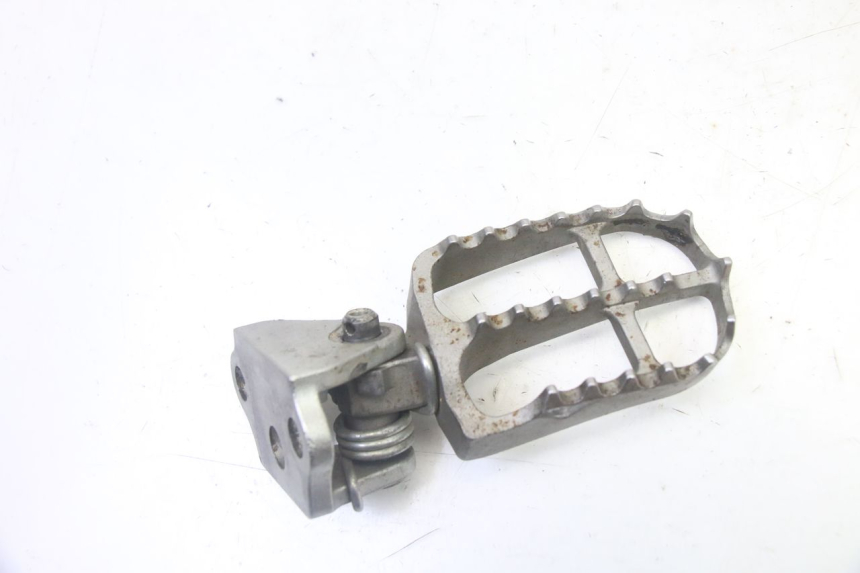 photo de FUSSRASTEN HALTEPLATTEN VORN RECHT YAMAHA YZF YZ-F 450 (2014 - 2016)