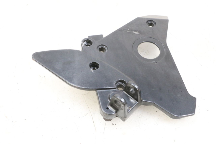 photo de FUSSRASTEN HALTEPLATTEN VORN RECHT KAWASAKI ZR 7 750 (1999 - 2001) - Oberflächenzustand und Material