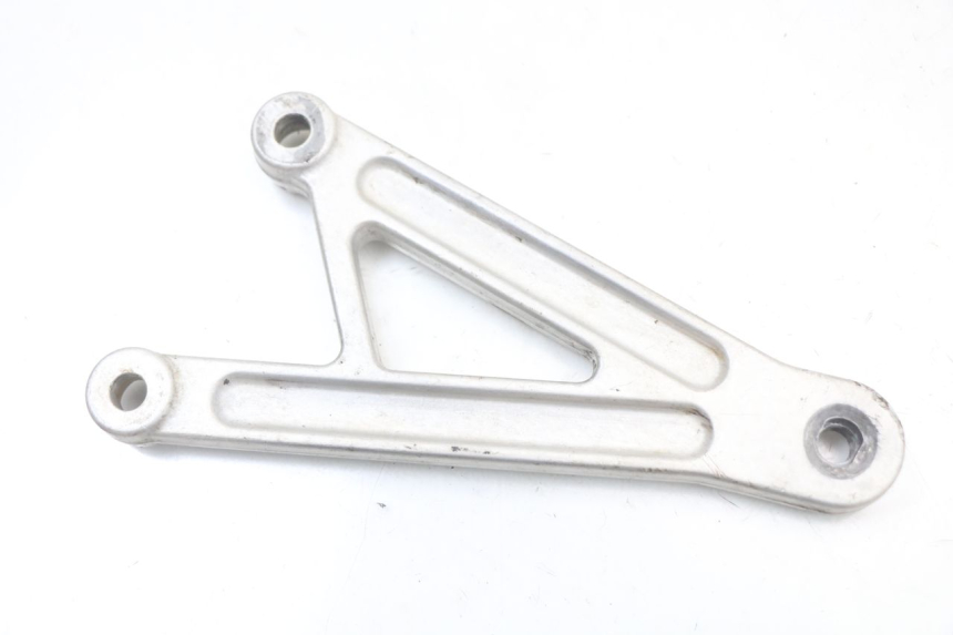 photo de FUSSRASTEN HALTEPLATTEN VORN LINKS APRILIA RS 50 (2006 - 2010)