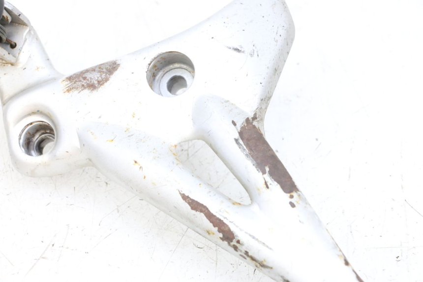 photo de FUSSRASTEN HALTEPLATTEN VORN LINKS MAG POWER BOMBERS 4T 50 (2016 - 2026) - Charakteristische Merkmale