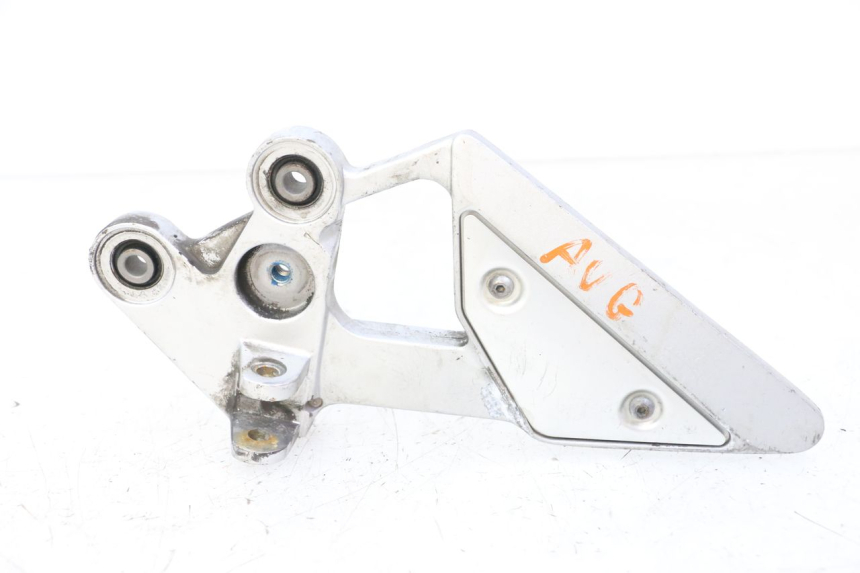 photo de FUSSRASTEN HALTEPLATTEN VORN LINKS YAMAHA FZ6 FAZER S2 600 (2007 - 2011)