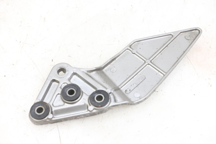 photo de FUSSRASTEN HALTEPLATTEN VORN LINKS SUZUKI GSF N BANDIT 600 (1996 - 1999) - Detailansicht des Bauteils